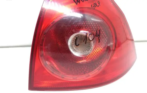 Volkswagen Golf V Rear/tail lights 1K6945096Q 89031838