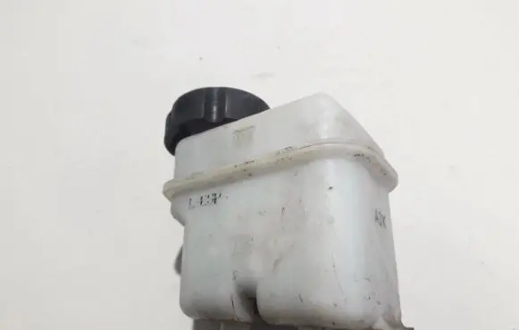 Hyundai Sonata Power steering fluid tank/reservoir