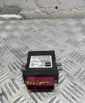 BMW X6 F16 Fuel pump relay 7411596 55892110 0180955286