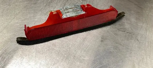Nissan Almera Tino Third/center stoplight