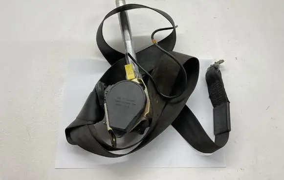 Audi A6 S6 C4 4A Front seatbelt 4A0857705