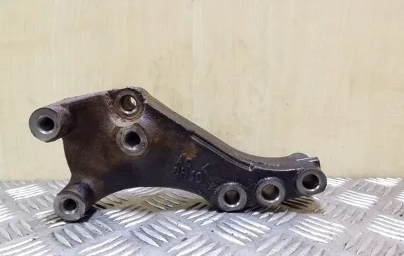 Honda Accord Engine mounting bracket