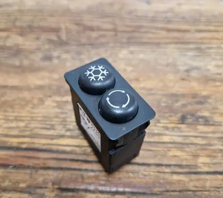 BMW Z3 E36 Air conditioning (A/C) switch 6901575