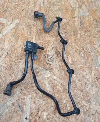 Renault Trafic II (X83) Fuel return line/hose 