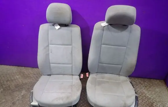 Seat set