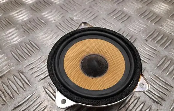 Jaguar XF X250 Front door high frequency speaker 8X2318808BA