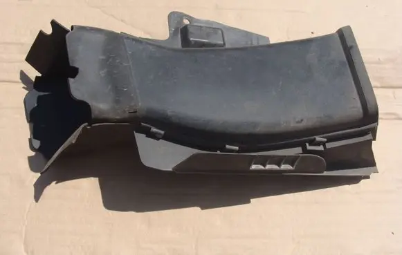 BMW 3 E46 Brake cooling air channel/duct 8268375