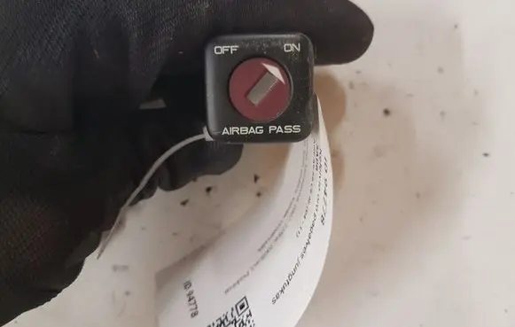 Audi A6 S6 C6 4F Passenger airbag on/off switch 96413912