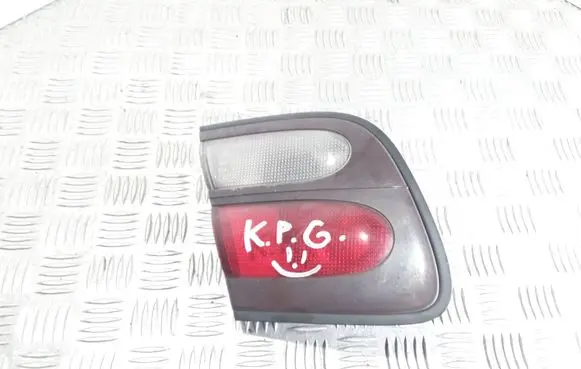 Nissan Almera Tailgate rear/tail lights
