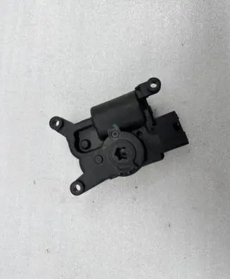 Volkswagen Tiguan Air flap motor/actuator 5Q0907511A 5Q0907511