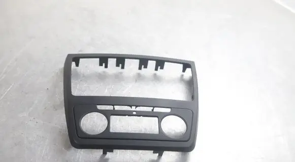 Skoda Yeti (5L) Radio/GPS head unit trim 5L0858069H