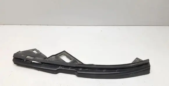 Volvo V50 Front bumper mounting bracket 30744956