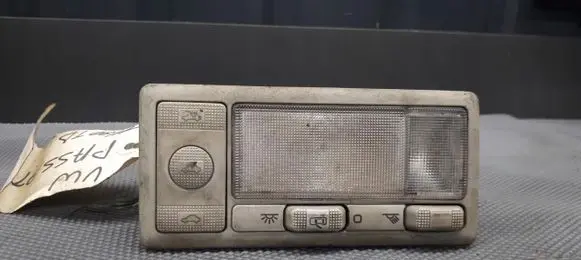 Volkswagen PASSAT B4 Headlining lighting console trim 1H0959728
