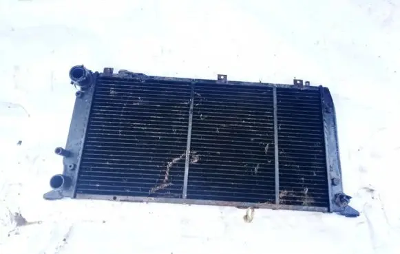 Volkswagen PASSAT B2 Coolant radiator