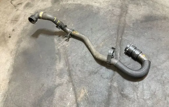 Land Rover Discovery Sport Engine coolant pipe/hose 6G918B160RF