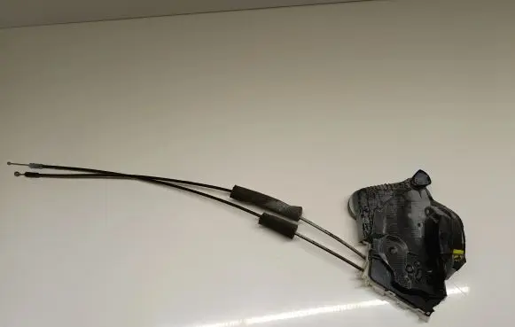 Subaru XV I Front door lock 61032FJ490