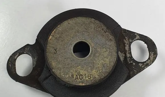 Renault Scenic I Engine mount vacuum valve 8200089097