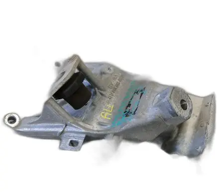 Audi A4 S4 B9 Engine mount bracket 4M0199308AD