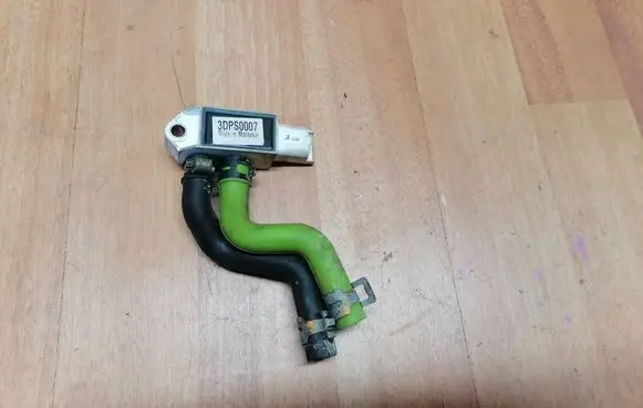 Renault Espace V (RFC) Exhaust gas pressure sensor 227701177R 3DPS0007