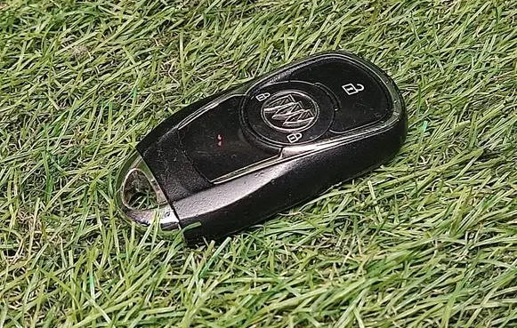 Buick Encore I Ignition key/card 13508417A