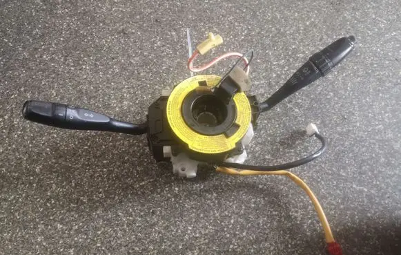Mitsubishi Carisma Wiper turn signal indicator stalk/switch MB953700