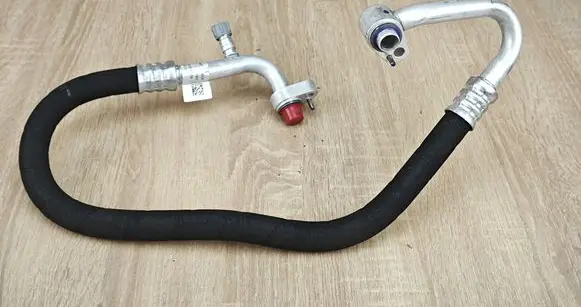 BMW X5 G05 Air conditioning (A/C) pipe/hose 9493987