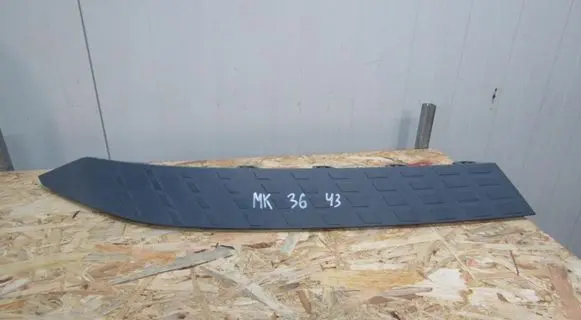 Renault Captur II Side skirt rear trim 623824081R