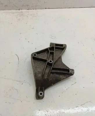 Audi 100 S4 C4 Power steering pump mounting bracket 053145515D