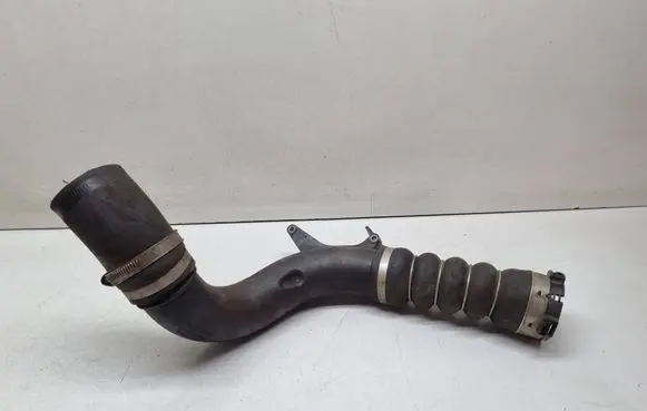 BMW 2 F46 Intercooler hose/pipe