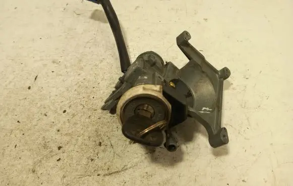 Mitsubishi Space Runner Ignition lock 337264