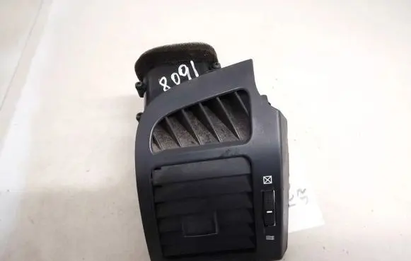 Dash center air vent grill
