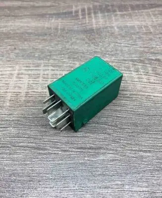 BMW 7 E32 Other relay 1388545 72BB302