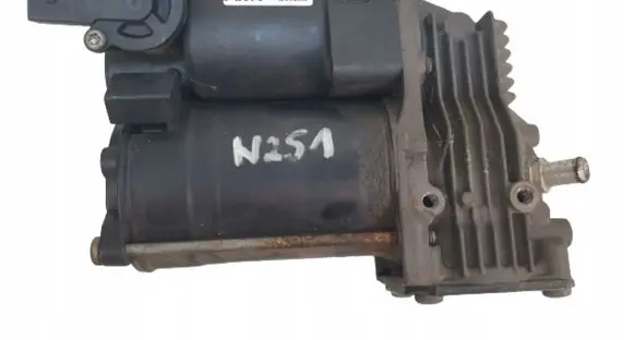 Mercedes-Benz R W251 Air suspension compressor/pump A2513200704