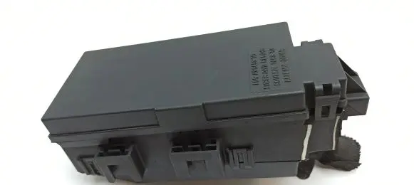 Jeep Grand Cherokee (WK) Fuse module 56048661AG AGGS094842864