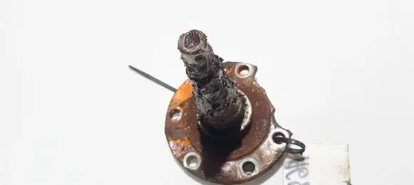 Audi A4 S4 B5 8D Stub axle 