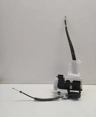 Hyundai ix35 Front door lock 813202Y000
