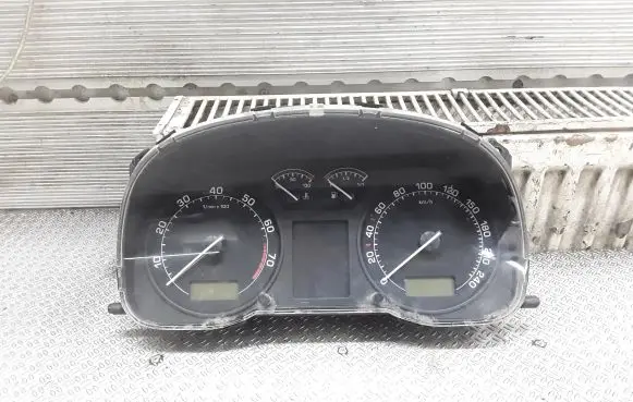 Skoda Octavia Mk1 (1U) Speedometer (instrument cluster) 1U0920811B