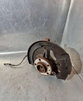 Volvo XC70 Front wheel hub spindle knuckle 3K1711M