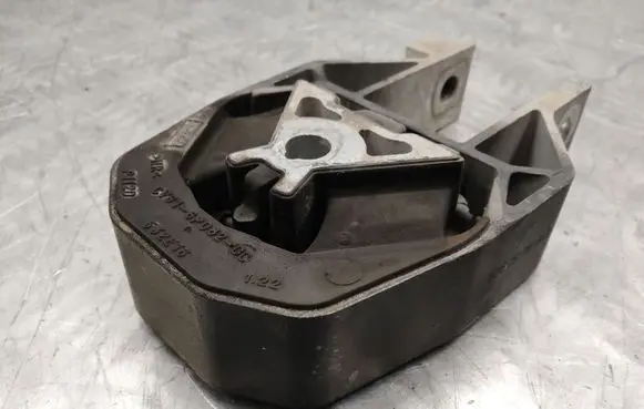 Ford Transit - Tourneo Connect Gearbox mount CV616P082DC