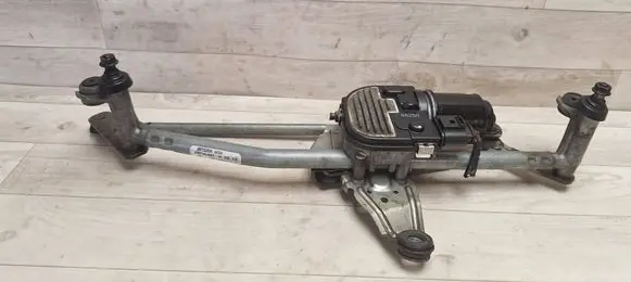 Volkswagen PASSAT B6 Front wiper linkage and motor 3C1955023E A9738881 3C1955023