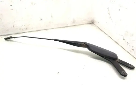 Ford Focus C-MAX Front wiper blade arm 3M5117526CA