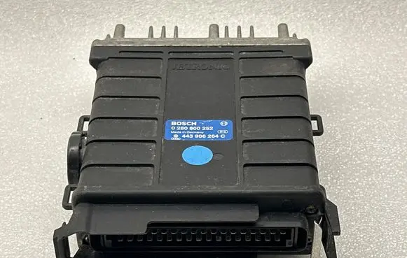 Audi 80 90 B3 Engine control unit/module 443906264C 0280800252