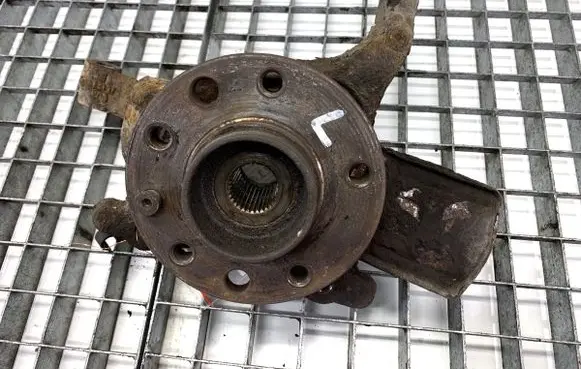 Opel Zafira B Front wheel hub spindle knuckle 