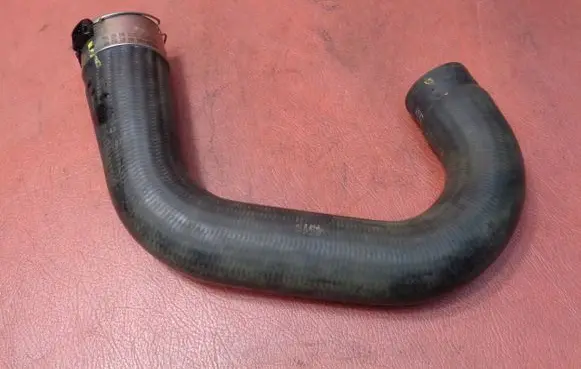 Opel Mokka Engine coolant pipe/hose 95194143