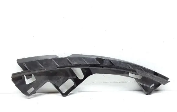 Volvo C30 Front bumper mounting bracket 31323157
