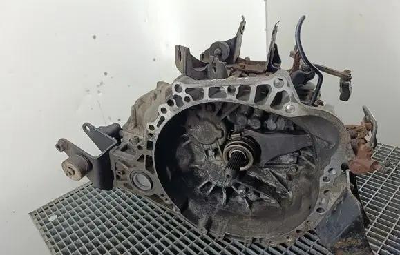 Toyota Corolla Verso E121 Manual 6 speed gearbox EA62
