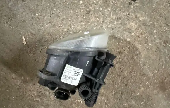 Audi A5 8T 8F Front fog light 8T0941700