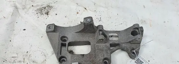 Skoda Octavia Mk2 (1Z) A/C compressor mount bracket 06F903143F