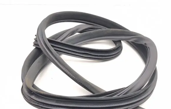 Maserati Quattroporte Rubber seal rear door