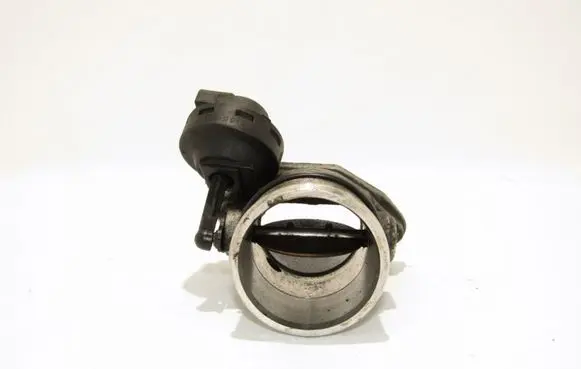 Audi A4 S4 B6 8E 8H Electric throttle body valve 8E0145950C